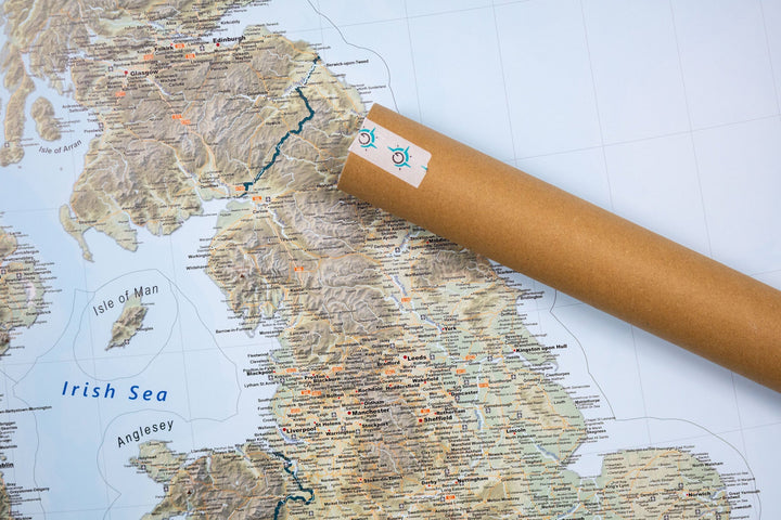 Carte murale plastifiée (en anglais) - Grande Bretagne politique et physique (100 x 140 cm) | GeoMetro carte murale petit tube GeoMetro 